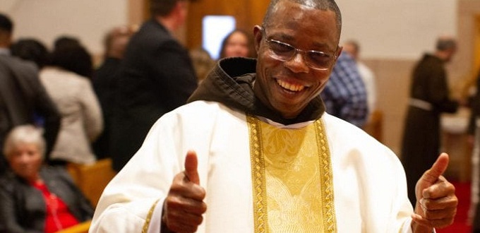 De refugiado nigeriano a sacerdote capuchino