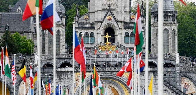 Peregrinacin Militar Internacional a Lourdes en Francia