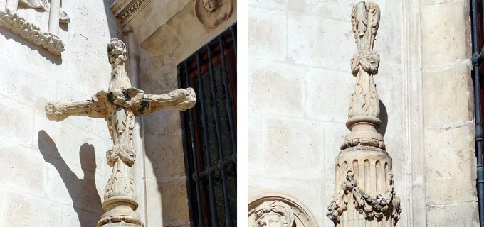 Una mujer destroza la Cruz de la Inquisicin del Ayuntamiento de Sevilla