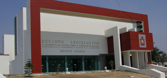 El parlamento de Oaxaca aprueba una ley abortista que contradice expresamente su Constitucin
