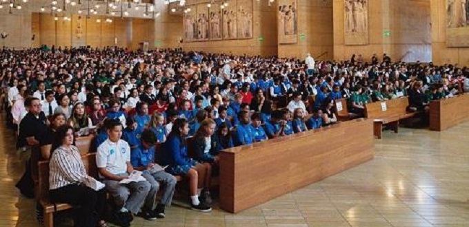 Infancia Misionera rene ms de 3 mil estudiantes en la Catedral de Nuestra Seora de los ngeles