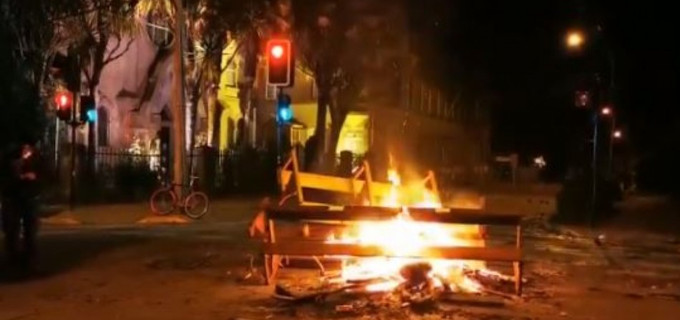 Radicales chilenos atacan el templo de San Francisco en Valdivia y profanan el Santsimo