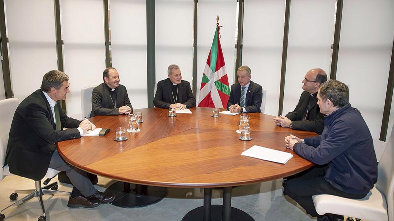 Los obispos de Vitoria, Bilbao y San Sebastin se renen con el presidente del gobierno vasco para tratar asuntos de inters comn
