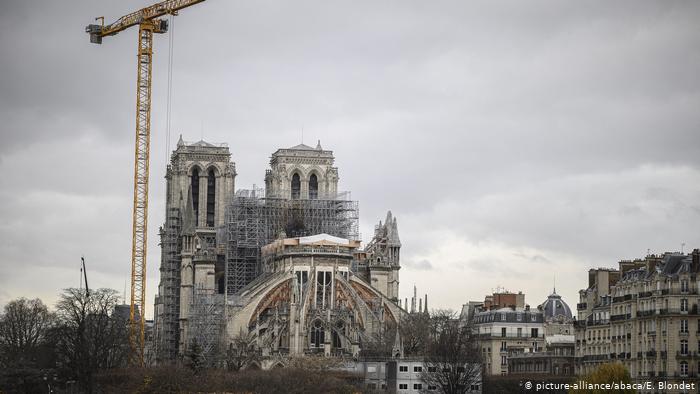 Notre Dame no celebrar misas de Navidad por primera vez desde Napolen