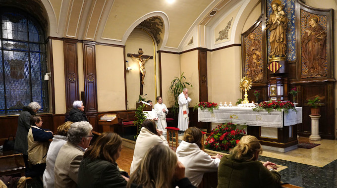 Acto de desagravio al Santsimo Sacramento en la Capilla del Hospital Clnico de Valencia