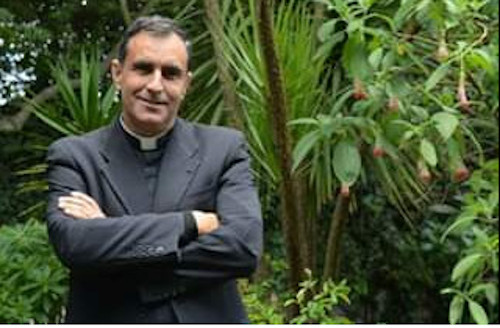 Un sacerdote en la selva del Amazonas