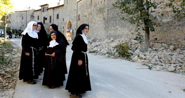 Aceleracin del cierre de monasterios de clausura en Italia