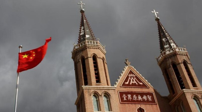 La dictadura china impone a los obispos bajo su control la aceptacin de la anticoncepcin, el aborto y la eutanasia
