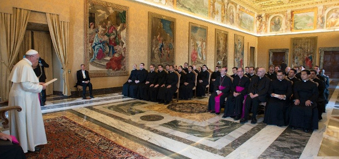El Papa decreta que los futuros diplomticos de la Santa Sede pasen un ao como misioneros