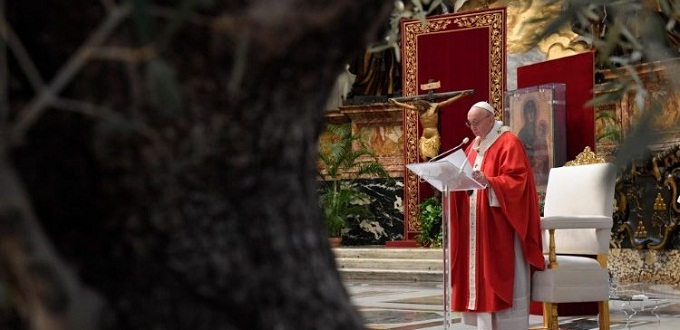 ngelus: El Papa Francisco pide a los jvenes cultivar la solidaridad en tiempos de coronavirus