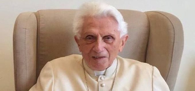 Benedicto XVI cumple 93 aos sin recibir visitas por el confinamiento