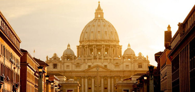 Se publica un Motu Proprio del Papa para regular la adjudicacin de contratos por parte del Vaticano