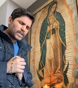 Eduardo Verstegui invita a que al menos 50 mil personas recen el Santo Rosario