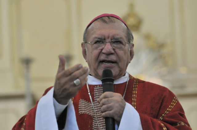 Arzobispo de Teresina (Brasil): Por qu las playas no tienen coronavirus y las iglesias s?