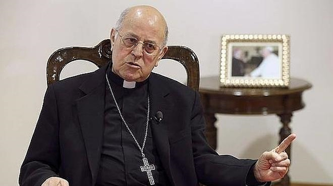 El cardenal Blzquez expresa su «perplejidad» por la «desproporcionada» limitacin del nmero de fieles en Misa