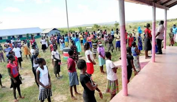 Dicesis keniata lanza un programa para evitar el aumento de embarazos entre adolescentes