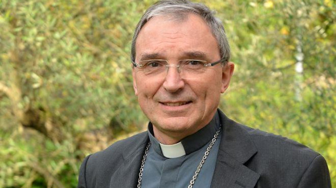 El obispo de Quimper considera un mal menor asumible el reconocimiento legal de las uniones homosexuales