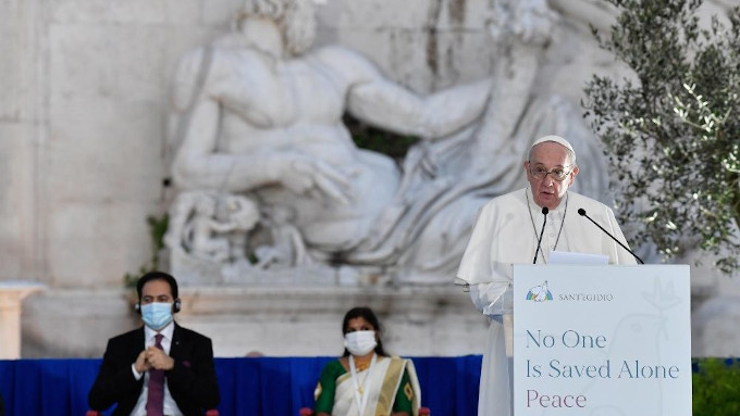 Francisco: Las religiones estn al servicio de la paz y la fraternidad