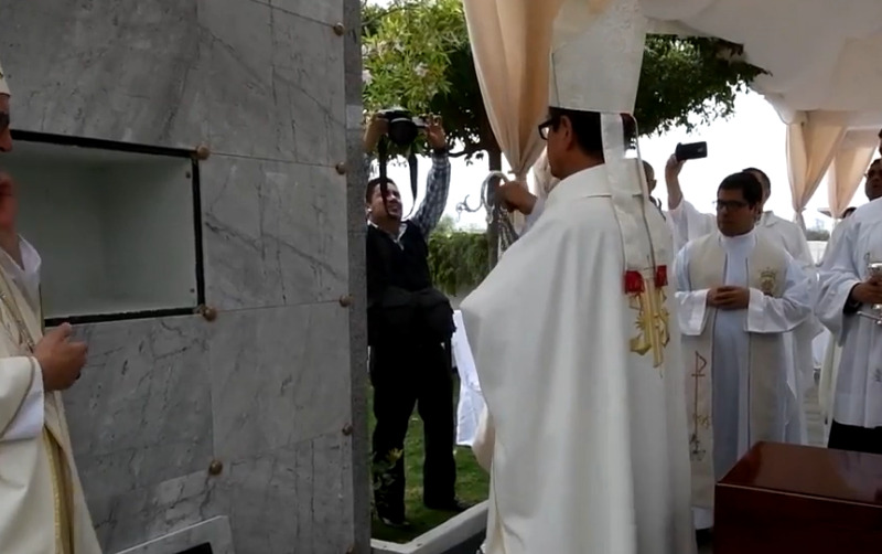 El Arzobispo de Guayaquil oficiar una Misa por los bebs no nacidos