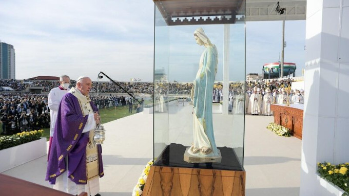 El Papa constata en Erbil que la Iglesia en Irak est viva