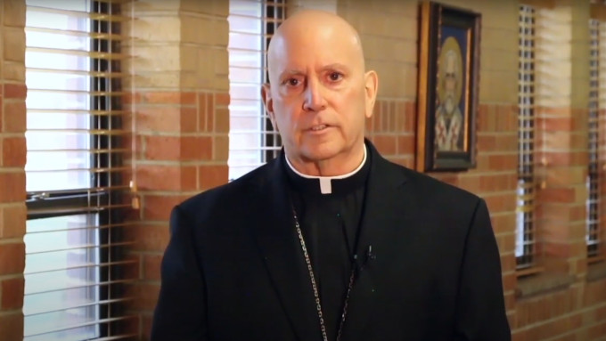 El arzobispo de Denver pide que no se d la comunin a los polticos abortistas