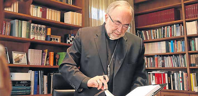 Arzobispo de Oviedo: Estamos en una batalla cultural en la que tratan de vencerte, borrarte y aniquilarte