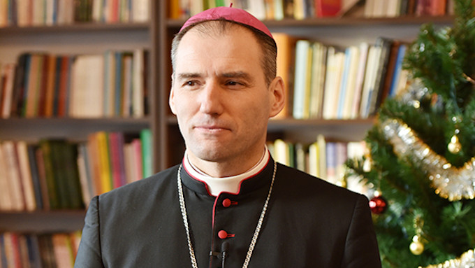 Mons.  Butkevich: «Las distinciones entre confesiones se desvanecen cuando se trata de salvar a las personas»