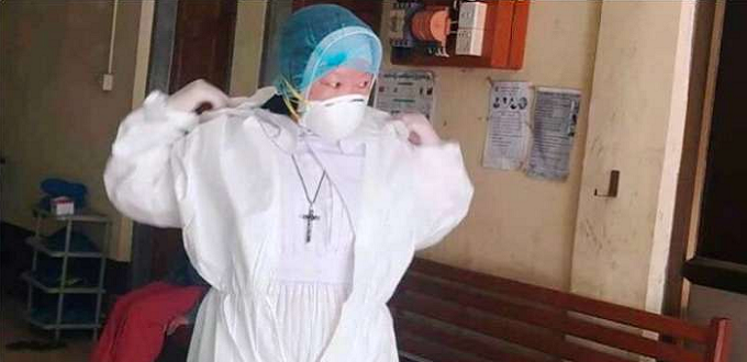 La monja que se enfrent a los militares en Myanmar ahora cuida a los pacientes con COVID