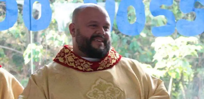 Fallece por COVID-19 sacerdote que dedic su servicio a ayudar a drogadictos e indigentes