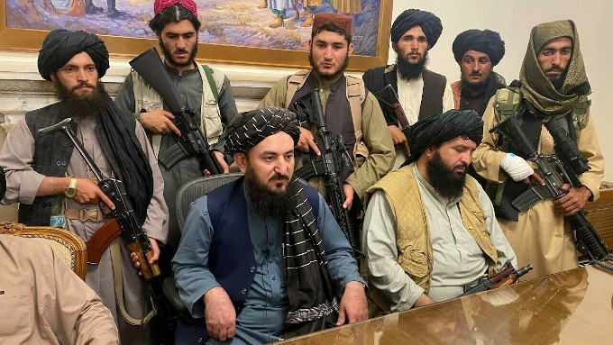 Los talibanes se hacen con todo el poder en Afganistn y aplican la sharia