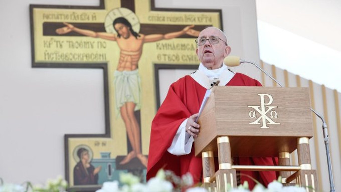 Francisco: «Un cristianismo sin cruz es mundano y se vuelve estril»