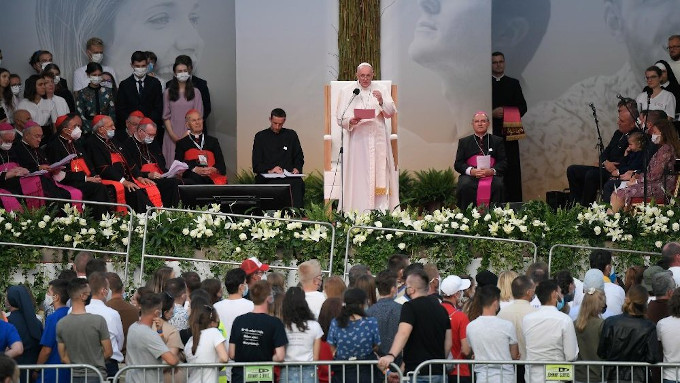 El Papa a los jvenes eslovacos: «La verdadera revolucin es amar para toda la vida y con todo nuestro ser»