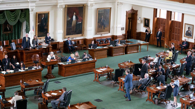 Senado de Texas aprueba ley que prohbe competir en el deporte escolar con un sexo distinto del de nacimiento