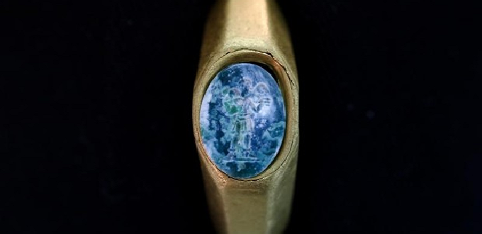 Recuperan del fondo del Mediterrneo un anillo de oro paleocristiano de hace 1.700 aos