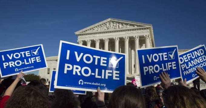 Veintisis estados de EE.UU podran restringir radicalmente los abortos si triunfa la ley de Mississippi en la Corte Suprema