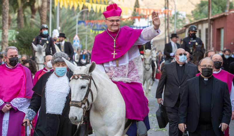 Monseor Munilla ya es obispo de Orihuela-Alicante: todo lo que queremos decir hoy al mundo se resume en la palabra Jess