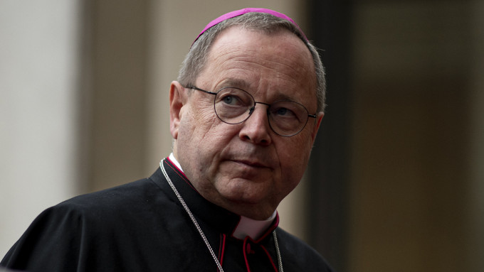 Mons. Btzing advierte a Mons. Aquila que no responder a ms cartas abiertas de obispos del mundo a los obispos alemanes