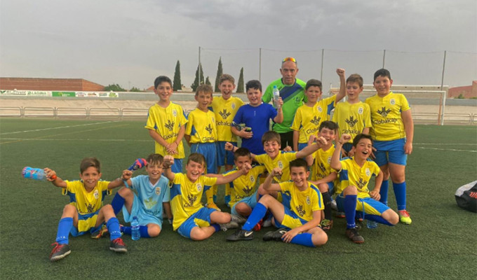 La Federacin de Ftbol de Castilla-La Mancha se niega a cambiar la fecha de un partido para que los nios celebren la primera comunin