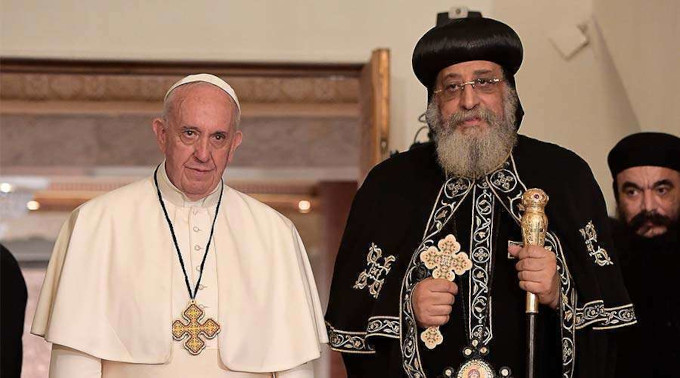 El Papa al Patriarca Tawadros: «La amistad es el camino ms seguro para lograr la unidad entre los cristianos»