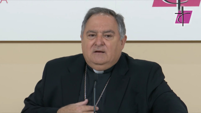 Mons. Mazuelos advierte que en Europa se est instando a los mdicos contra ciencia y conciencia a ser verdugos