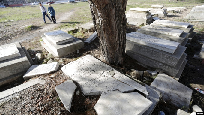 Aumentan en Turqua las profanaciones de tumbas de  no musulmanes