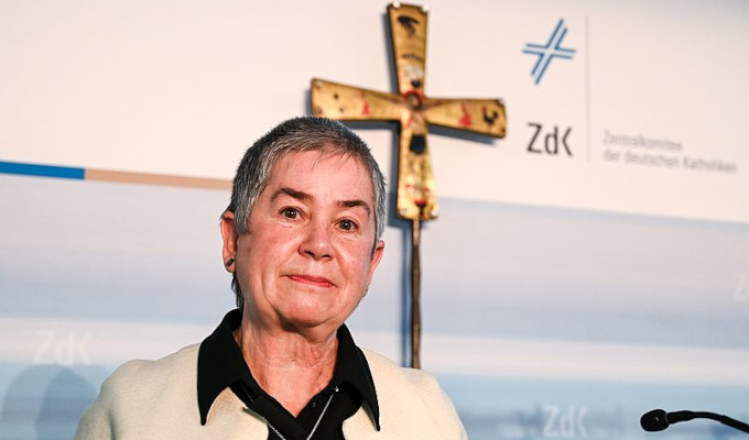 Foro de mujeres alemn arremete contra al Papa por no elegir a la abortista Irme Stetter-Karp para el Snodo