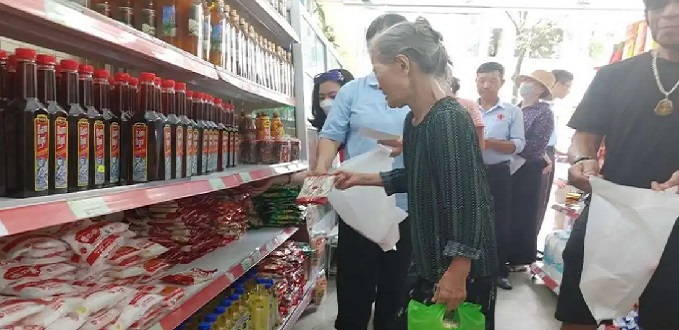Los supermercados de Critas Vietnam benefician a los necesitados