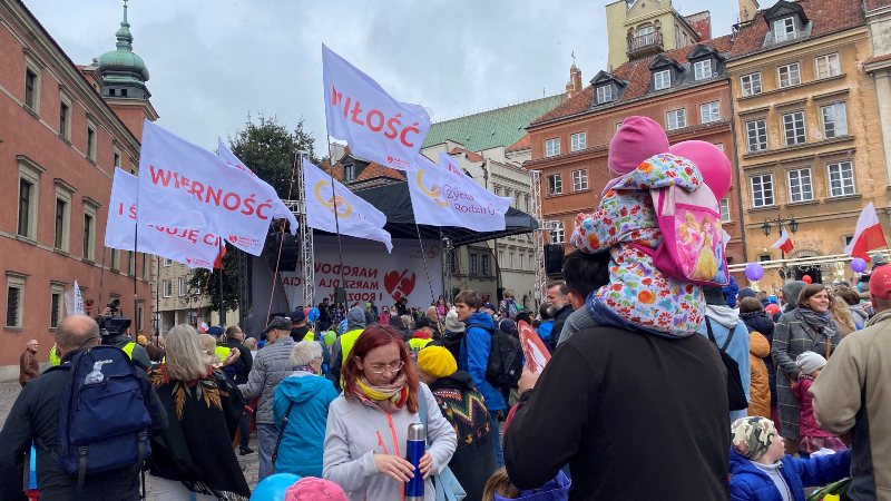 Varsovia: ms de 10.000 personas en la Marcha por la Vida y la Familia