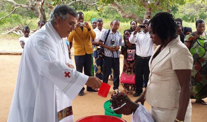 Mons. Alberto Vera Arjula niega que Mozambique est sufriendo una guerra religiosa