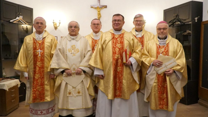 Los obispos catlicos de Rusia piden rezar por la paz en Ucrania
