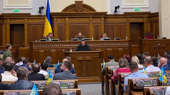 El Parlamento ucraniano est ms cerca de ilegalizar la Iglesia ortodoxa ucraniana sujeta al Patriarca de Mosc