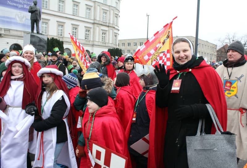 Polonia, nuevo rcord: milln y medio de personas en las Cabalgatas de los Reyes Magos (que son procesiones religiosas y de accin de gracias)