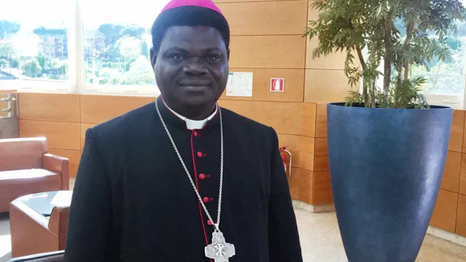 Obispo nigeriano denuncia la destruccin de almacenes de productos agrcolas para provocar la muerte de los aldeanos
