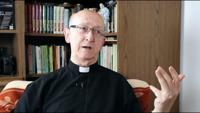 Mons. Gyula Mrfi denuncia la pinza entre masones y musulmanes para desplazar al cristianismo en Europa